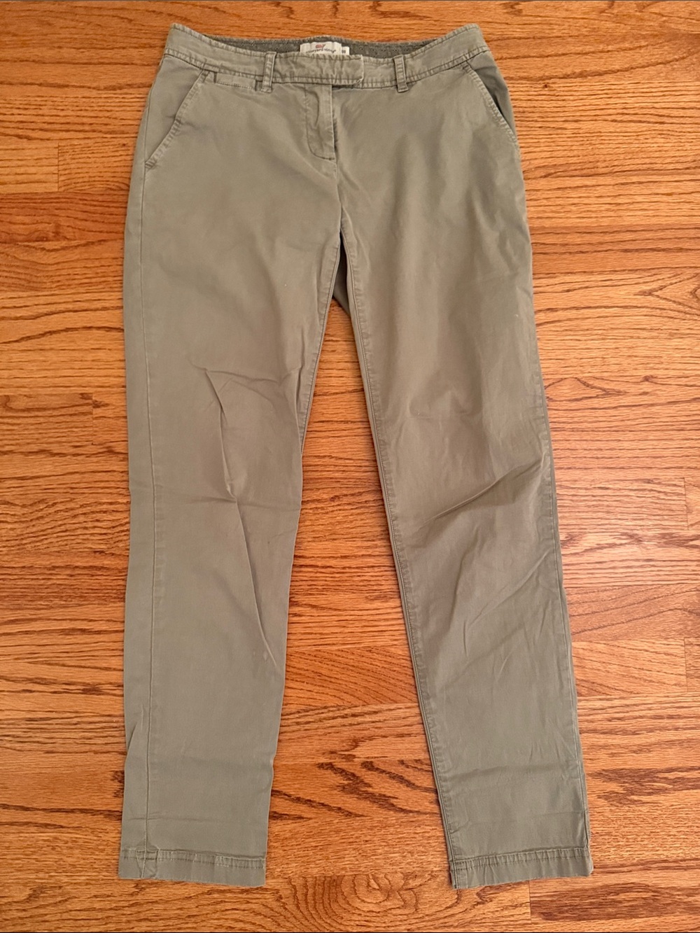 Vineyard Vines Women's Straight Leg Chinos in Olive